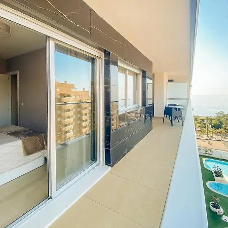 Apartment Crystal Modern Apt. - 1st Beach Line